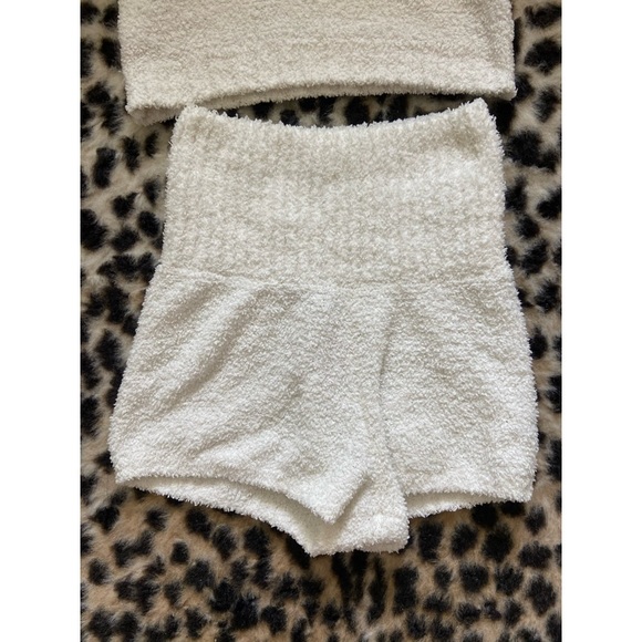 Urban Outfitters Out From Under Skims Cozy Knit Bralette & Boucle Shorts Set - Picture 2 of 7